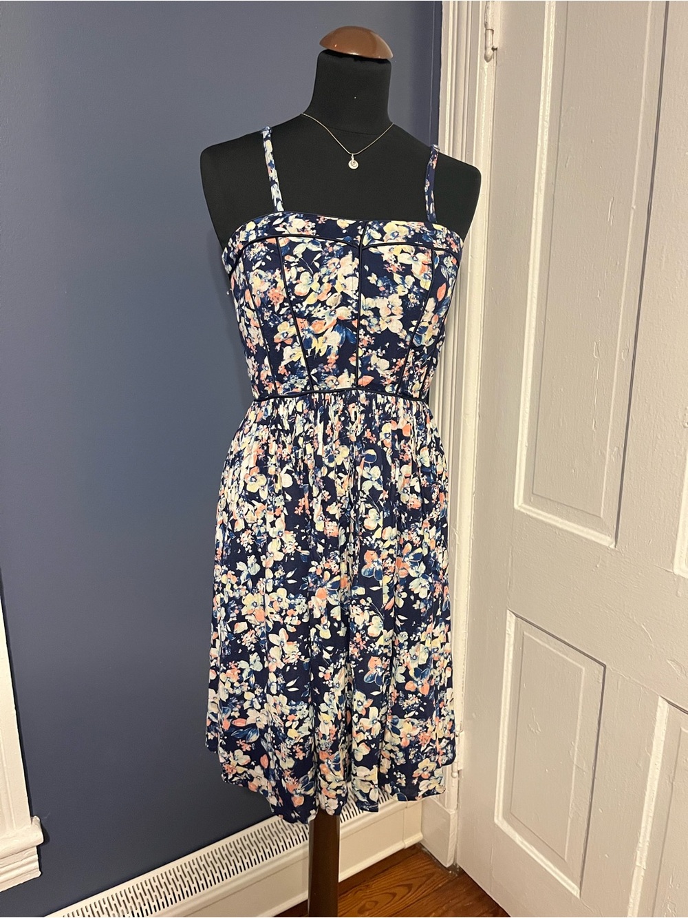 Eva Mendes Floral Sundress with Removable Spaghetti Straps 2